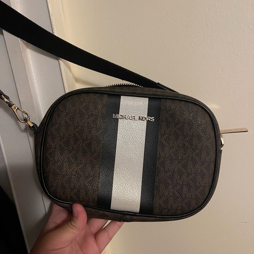Michael kors purse